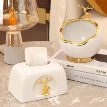 Load image into Gallery viewer, Glass tissue box