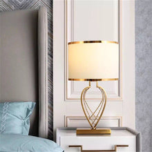 Load image into Gallery viewer, CLASSICAL GOLDEN TABLE LAMP
