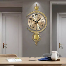 Load image into Gallery viewer, Elegant Golden Metal Art Wall Clock
