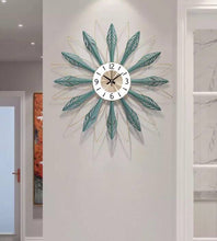 Load image into Gallery viewer, Exquisite Metal Art Wall Clock
