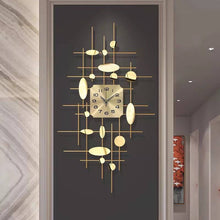 Load image into Gallery viewer, Luxury Modern Golden Metal Wall Clock
